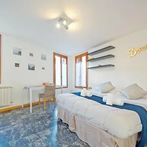 https://venice-san-polo-roky-wifi-center-city.hotelinveneto.com