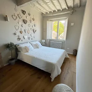 https://alberto-e-costanza-suite.it-tuscanyhotel.com