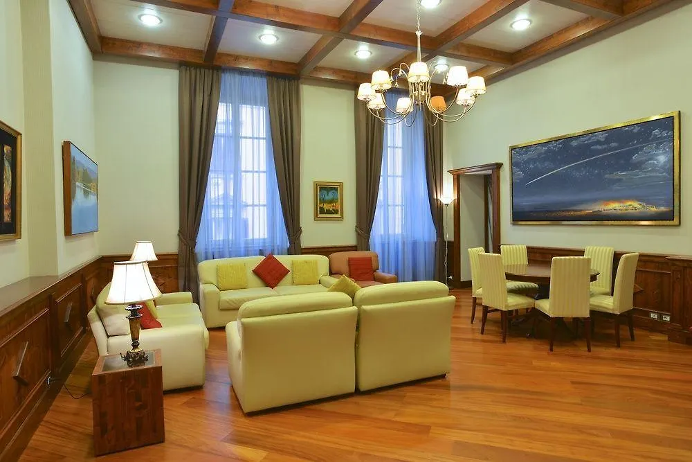 Hotel Domus Australia Roma